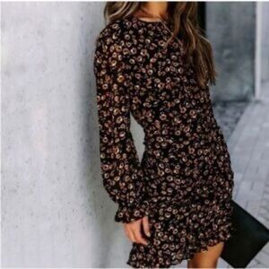 Vici Storia Black and Brown Floral Long Sleeve Dress